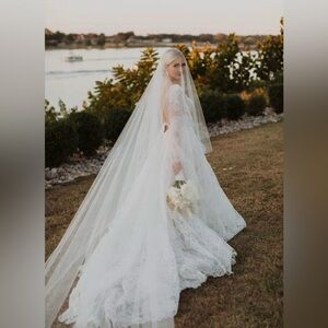 Wedding Veil Chapel or Cathedral 108” with 39” blusher - Light Ivory